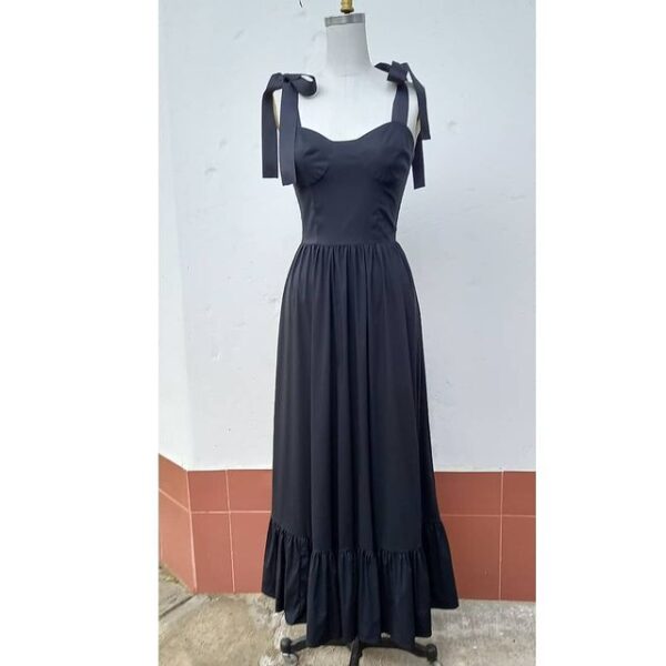 Vestido Negro de Tiras